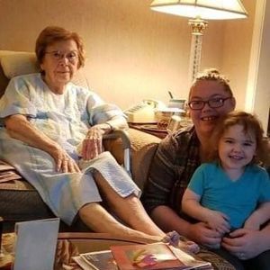 Meet your Posher, Danielle